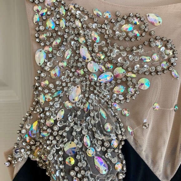 City Triangles Floor-Length Gown - Picture 5 of 8